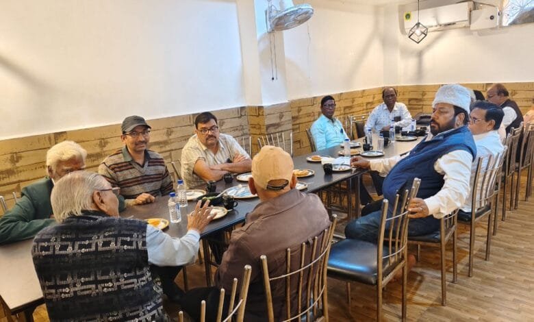 भारतीय रेड क्रॉस सोसाइटी के सदस्य एवं वरिष्ठ नागरिकों की संपन्न हुई संयुक्त रूप से बैठक भारतीय रेड क्रॉस सोसाइटी के सदस्य एवं वरिष्ठ नागरिकों की संपन्न हुई संयुक्त रूप से बैठक kshititech