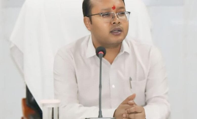 कलेक्टर ने सक्ती जिले के लिए तीन स्थानीय अवकाश किया घोषित कलेक्टर ने सक्ती जिले के लिए तीन स्थानीय अवकाश किया घोषित kshititech