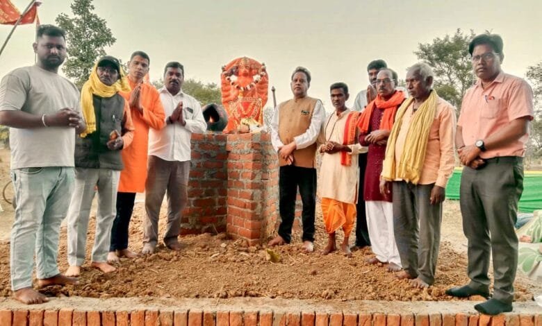 श्रीराम लला मंदिर स्थापना की प्रथम वर्षगांठ पर पंडरिया कानन में पंचमुखी हनुमान विराजित श्रीराम लला मंदिर स्थापना की प्रथम वर्षगांठ पर पंडरिया कानन में पंचमुखी हनुमान विराजित kshititech