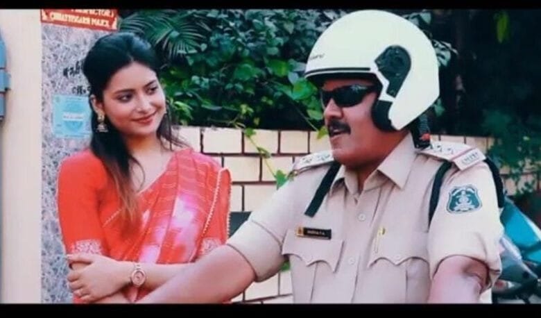 सक्ती जिला पुलिस मना रही है 36 वां सड़क सुरक्षा सप्ताह माह, वीडियो के माध्यम से भी किया जा रहा है जागरूक सक्ती जिला पुलिस मना रही है 36 वां सड़क सुरक्षा सप्ताह माह, वीडियो के माध्यम से भी किया जा रहा है जागरूक kshititech