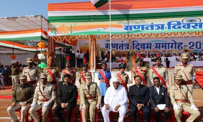 उत्साह और गरिमामय ढंग से मनाया गया 76वां गणतंत्र दिवस समारोह उत्साह और गरिमामय ढंग से मनाया गया 76वां गणतंत्र दिवस समारोह kshititech