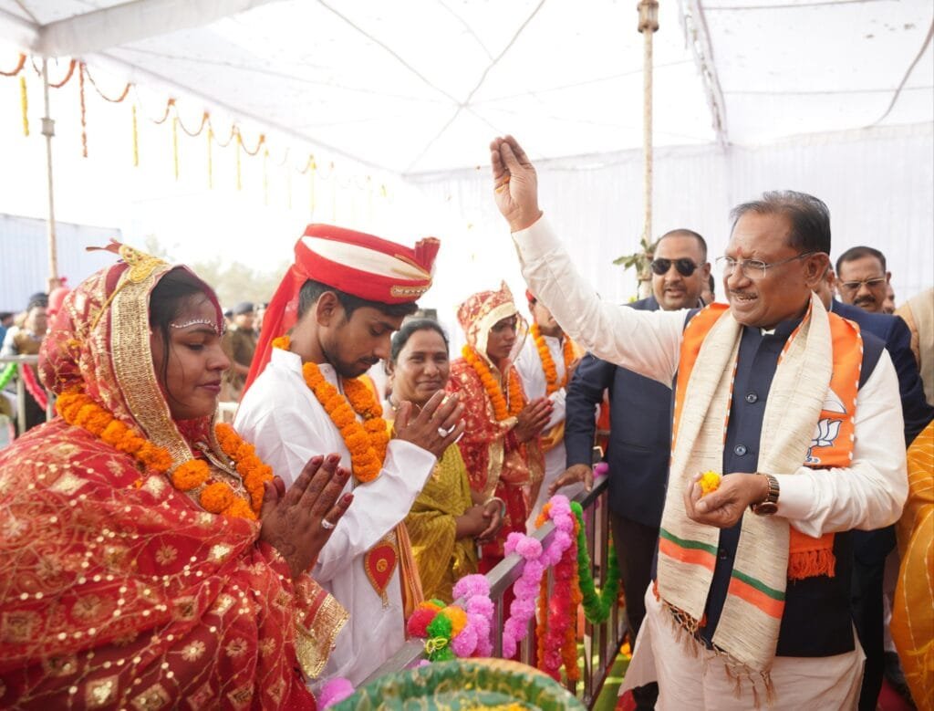 मुख्यमंत्री श्री विष्णुदेव साय ने सक्ती जिले को दिए विभिन्न विकास कार्यों की सौगात मुख्यमंत्री श्री विष्णुदेव साय ने सक्ती जिले को दिए विभिन्न विकास कार्यों की सौगात kshititech