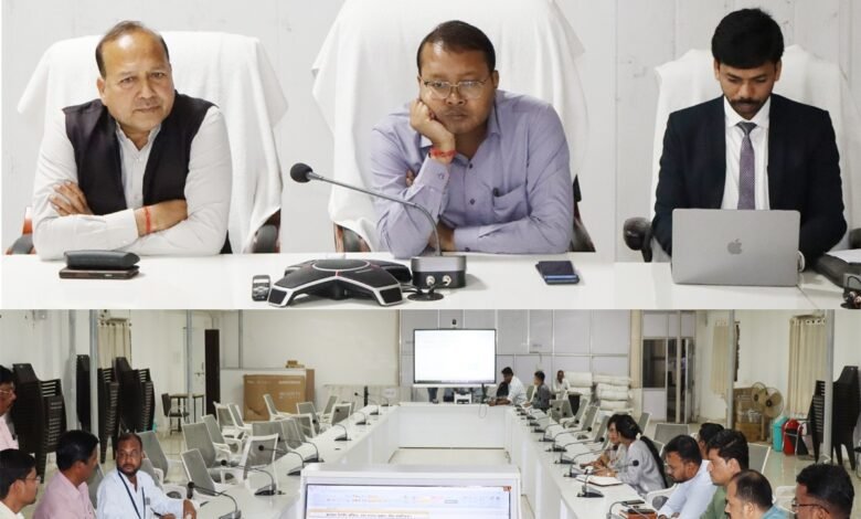 सामान्य प्रेक्षक और जिला निर्वाचन अधिकारी की उपस्थिति में मतदान दलों का प्रथम रेण्डमाइजेशन संपन्न सामान्य प्रेक्षक और जिला निर्वाचन अधिकारी की उपस्थिति में मतदान दलों का प्रथम रेण्डमाइजेशन संपन्न kshititech
