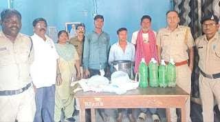 आचार संहिता में शराब के अवै्ध कारोबार पर आबकारी वृत्त सक्ती टीम की कार्रवाई आचार संहिता में शराब के अवै्ध कारोबार पर आबकारी वृत्त सक्ती टीम की कार्रवाई kshititech