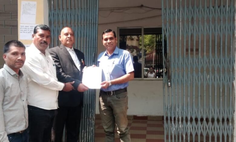 राष्ट्रीय मुद्रा सिक्का को लेने से इन्कार करना दंडनीय अपराध राष्ट्रीय मुद्रा सिक्का को लेने से इन्कार करना दंडनीय अपराध kshititech