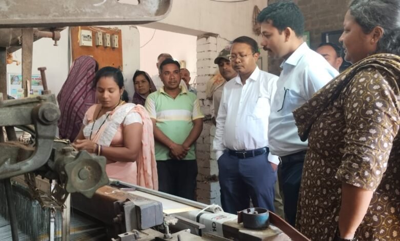 कलेक्टर ने जनपद पंचायत जैजैपुर अंतर्गत प्रधानमंत्री आवास निर्माण कार्य, प्राथमिक शाला सहित विभिन्न कार्यों का किया औचक निरीक्षण कलेक्टर ने जनपद पंचायत जैजैपुर अंतर्गत प्रधानमंत्री आवास निर्माण कार्य, प्राथमिक शाला सहित विभिन्न कार्यों का किया औचक निरीक्षण kshititech