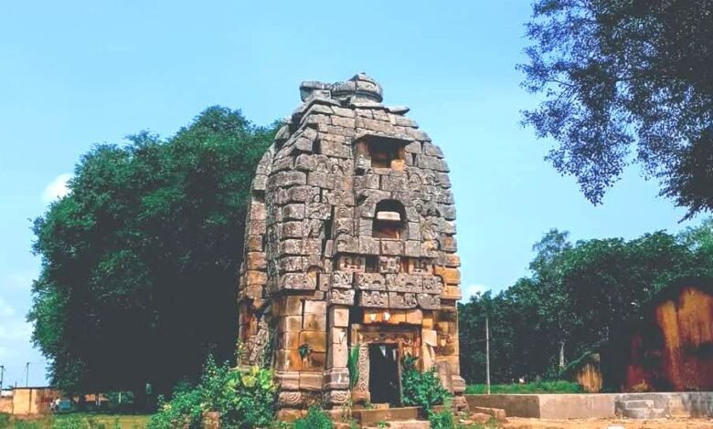 अद्भुत इंजीनियरिंग का रहस्य समेटे घाघरा मंदिर : बिना जोड़ के पत्थरों से बनी रहस्यमयी संरचना अद्भुत इंजीनियरिंग का रहस्य समेटे घाघरा मंदिर : बिना जोड़ के पत्थरों से बनी रहस्यमयी संरचना kshititech