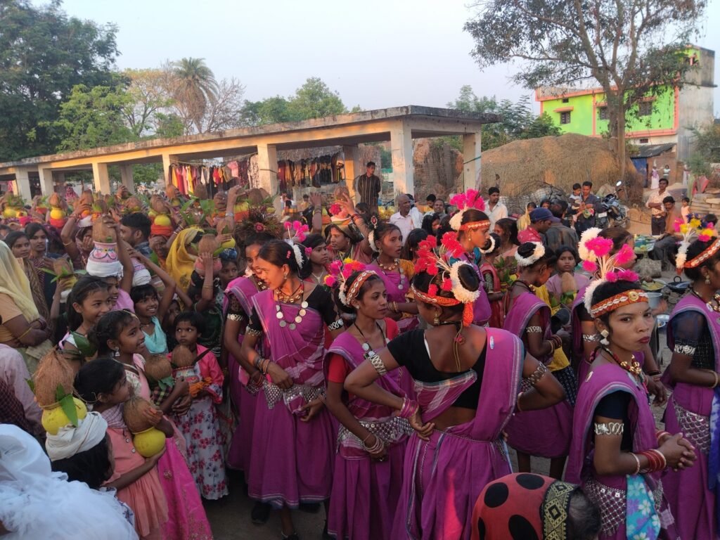 हर्षोल्लाष के साथ मनाया गया पेंड्री में संत शिरोमणि भक्त माता कर्मा जयंती हर्षोल्लाष के साथ मनाया गया पेंड्री में संत शिरोमणि भक्त माता कर्मा जयंती kshititech