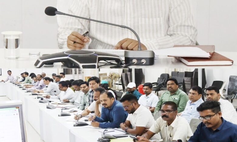कलेक्टर ने ली साप्ताहिक समय सीमा की बैठक, कहा- जिलेवासियों को गर्मी के मौसम में पानी की समस्या न हो कलेक्टर ने ली साप्ताहिक समय सीमा की बैठक, कहा- जिलेवासियों को गर्मी के मौसम में पानी की समस्या न हो kshititech