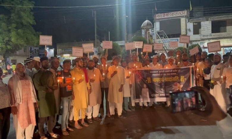 मजहब नहीं सिखाता आपस में बैर रखना हिन्दी है हम वतन है हिंदुस्तान हमारा मजहब नहीं सिखाता आपस में बैर रखना हिन्दी है हम वतन है हिंदुस्तान हमारा kshititech