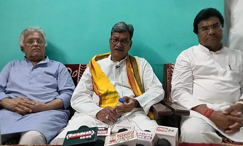 नेता प्रतिपक्ष डॉक्टर चरण दास महंत का बड़ा ब्यान, मोदी जी को आतंकी हमले का बदला लेना चाहिए नेता प्रतिपक्ष डॉक्टर चरण दास महंत का बड़ा ब्यान, मोदी जी को आतंकी हमले का बदला लेना चाहिए kshititech