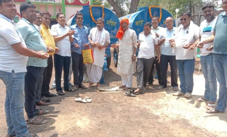 सक्ती में अग्रवाल सेवा समिति द्वारा प्रदत दो नग 4000 लीटर क्षमता वाली पानी टैंकर के लोकार्पण किया सक्ती में अग्रवाल सेवा समिति द्वारा प्रदत दो नग 4000 लीटर क्षमता वाली पानी टैंकर के लोकार्पण किया kshititech