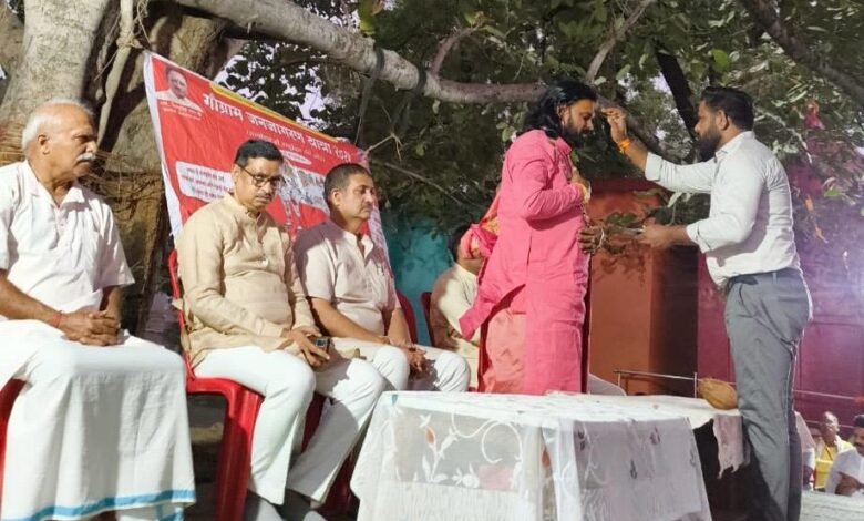 गौ माता के शरीर में 33 प्रकार के देवी देवताओं का निवास होता है - आचार्य राजेंद्र महाराज गौ माता के शरीर में 33 प्रकार के देवी देवताओं का निवास होता है - आचार्य राजेंद्र महाराज kshititech