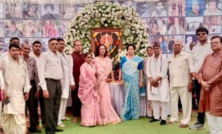 राजा सुरेंद्र बहादुर सिंह के इंतकाल के साथ राजशाही युग का अंत राजा सुरेंद्र बहादुर सिंह के इंतकाल के साथ राजशाही युग का अंत kshititech
