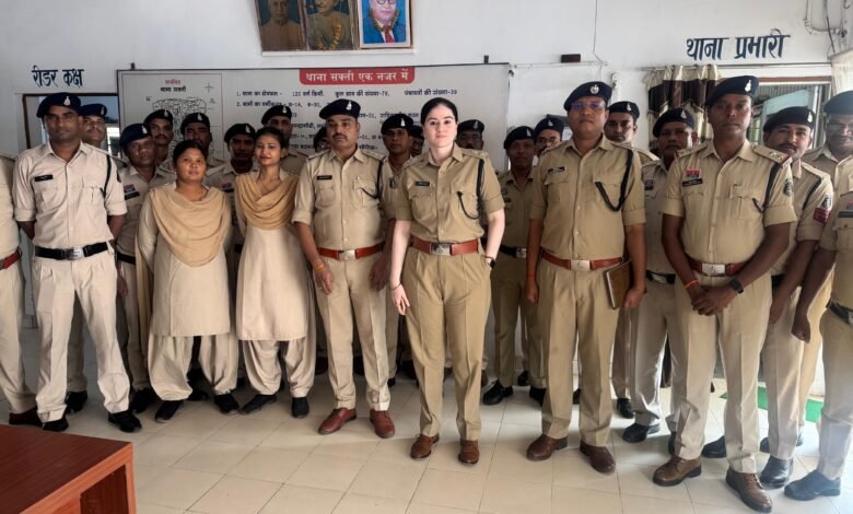 पुलिस अधीक्षक द्वारा थाना सक्ती का किया गया वार्षिक निरीक्षण पुलिस अधीक्षक द्वारा थाना सक्ती का किया गया वार्षिक निरीक्षण kshititech
