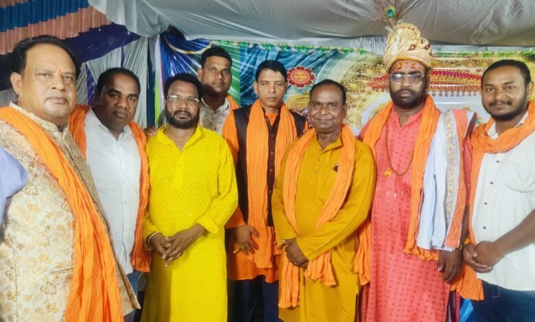 श्री सिद्ध हनुमान मंदिर परिवार रामकथा में हुआ शामिल श्री सिद्ध हनुमान मंदिर परिवार रामकथा में हुआ शामिल kshititech