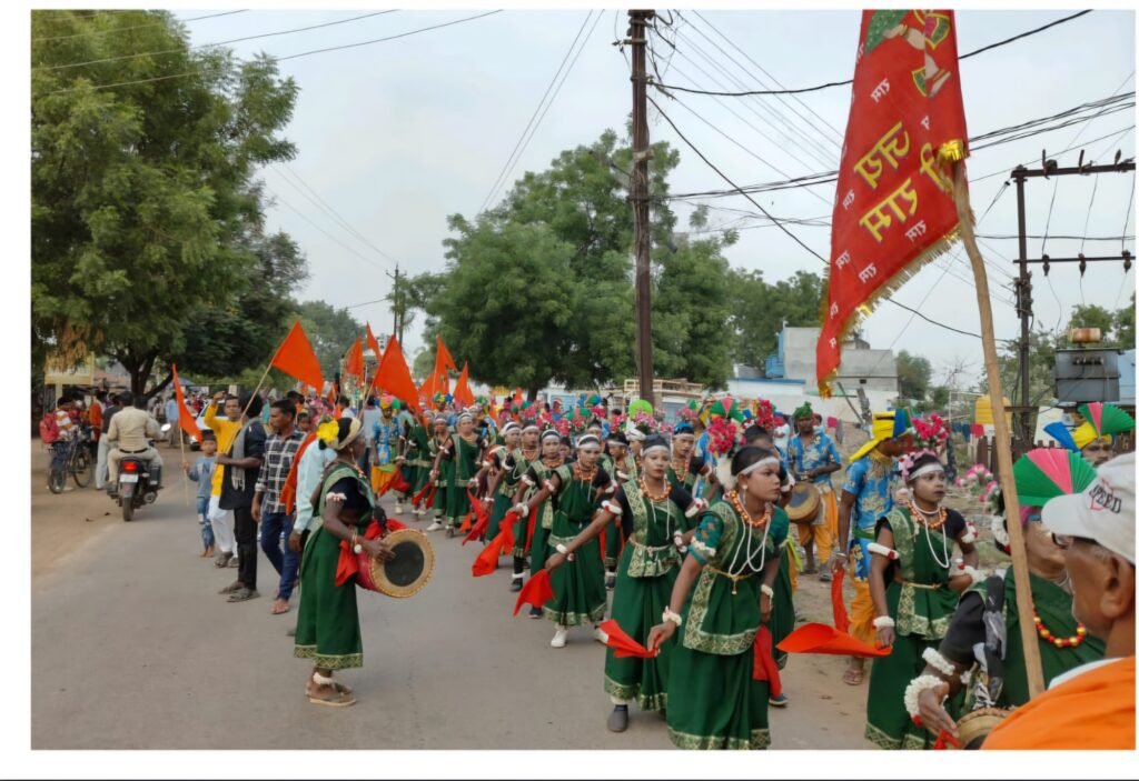 लगातार पांचवे वर्ष सक्ती में निकाली गई गुहा निषाद राज की शोभायात्रा लगातार पांचवे वर्ष सक्ती में निकाली गई गुहा निषाद राज की शोभायात्रा kshititech