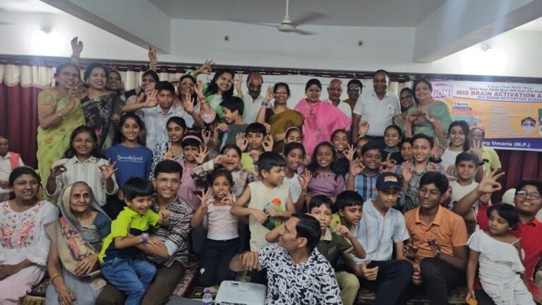 गिरिराज रेन बसेरा में 31 मई को हुआ स्मार्ट ब्रेन क्लास का पुरस्कार वितरण गिरिराज रेन बसेरा में 31 मई को हुआ स्मार्ट ब्रेन क्लास का पुरस्कार वितरण kshititech