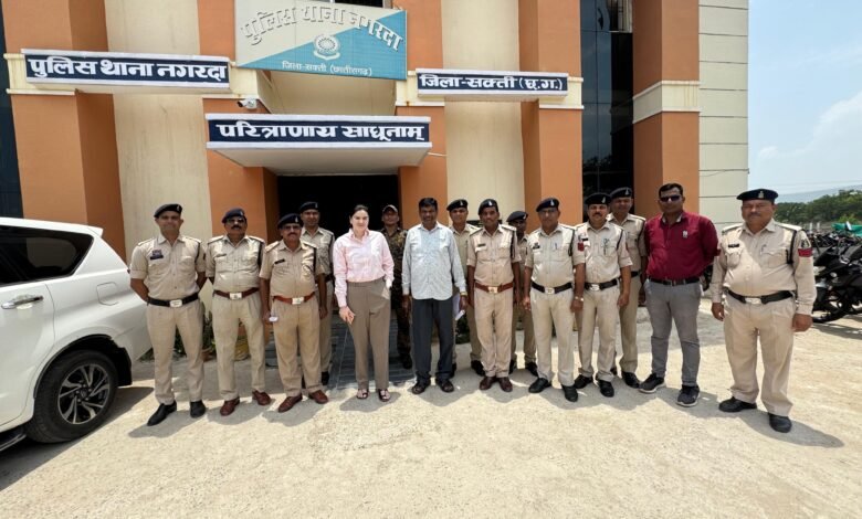 पुलिस अधीक्षक अंकिता शर्मा ने नगरदा थाने का किया निरीक्षण पुलिस अधीक्षक अंकिता शर्मा ने नगरदा थाने का किया निरीक्षण kshititech