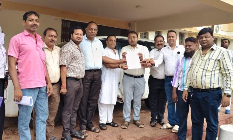 छत्तीसगढ़ जनर्लिस्ट वेलफेयर यूनियन सक्ती जिले ने कलेक्टर को सौपा राज्यपाल के नाम ज्ञापन छत्तीसगढ़ जनर्लिस्ट वेलफेयर यूनियन सक्ती जिले ने कलेक्टर को सौपा राज्यपाल के नाम ज्ञापन kshititech
