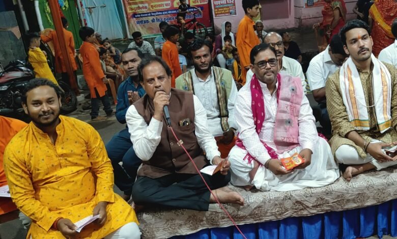 श्री सिद्ध हनुमान मंदिर के ११३ वीं महाआरती में पंडित रानू शर्मा हुए शामिल श्री सिद्ध हनुमान मंदिर के ११३ वीं महाआरती में पंडित रानू शर्मा हुए शामिल kshititech