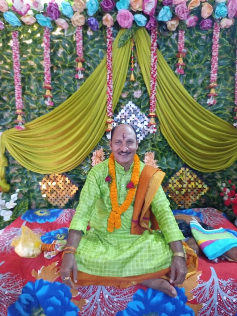 सक्ती नगर के विद्वान पंडित भोलाशंकर तिवारी जी के निवास पर होगा गुरु पूर्णिमा महोत्सव का भव्य आयोजन सक्ती नगर के विद्वान पंडित भोलाशंकर तिवारी जी के निवास पर होगा गुरु पूर्णिमा महोत्सव का भव्य आयोजन kshititech