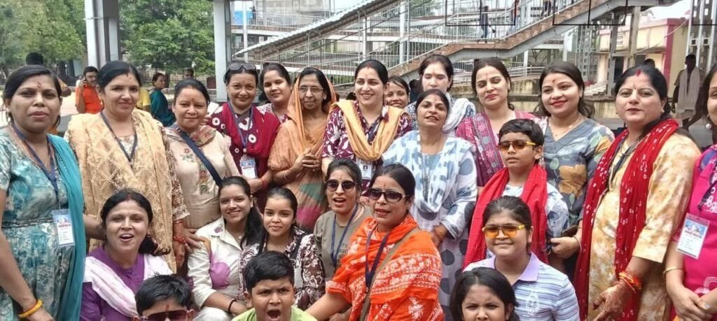 बाराद्वार शहर के 125 शिवभक्त कावड़िये रवाना हुए सुल्तानगंज<br> बाराद्वार शहर के 125 शिवभक्त कावड़िये रवाना हुए सुल्तानगंज<br> kshititech