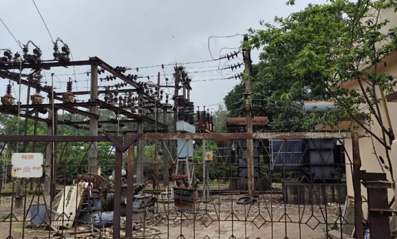 बिर्रा के उपभोक्ता(धीवर मुहल्ला,घनवापारा)बिजली की आंख मिचौली व लो वोल्टेज से परेशान बिर्रा के उपभोक्ता(धीवर मुहल्ला,घनवापारा)बिजली की आंख मिचौली व लो वोल्टेज से परेशान kshititech