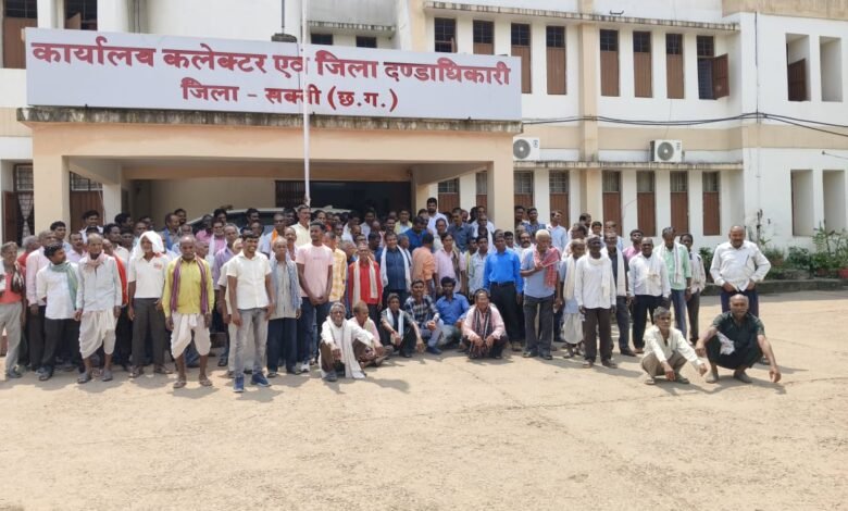 सेवा सहकारी समिति मर्यादित ओडेकेरा प.क. 833 से प्रभारी संस्था प्रबंधक गैस राम बंजारे को हटाने ग्रामीणों ने दिया ज्ञापन सेवा सहकारी समिति मर्यादित ओडेकेरा प.क. 833 से प्रभारी संस्था प्रबंधक गैस राम बंजारे को हटाने ग्रामीणों ने दिया ज्ञापन kshititech