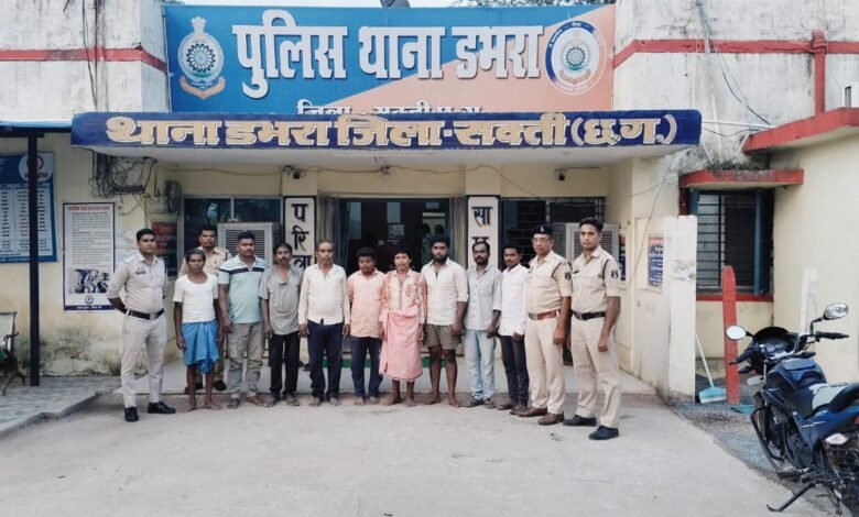 पुरानी रंजिश को लेकर डण्डा, राड एवं हाथ मुक्का से मारपीट कर प्राण घातक हमला कर हत्या करने वाले 09 आरोपियों को किया गिरफ्तार पुरानी रंजिश को लेकर डण्डा, राड एवं हाथ मुक्का से मारपीट कर प्राण घातक हमला कर हत्या करने वाले 09 आरोपियों को किया गिरफ्तार kshititech