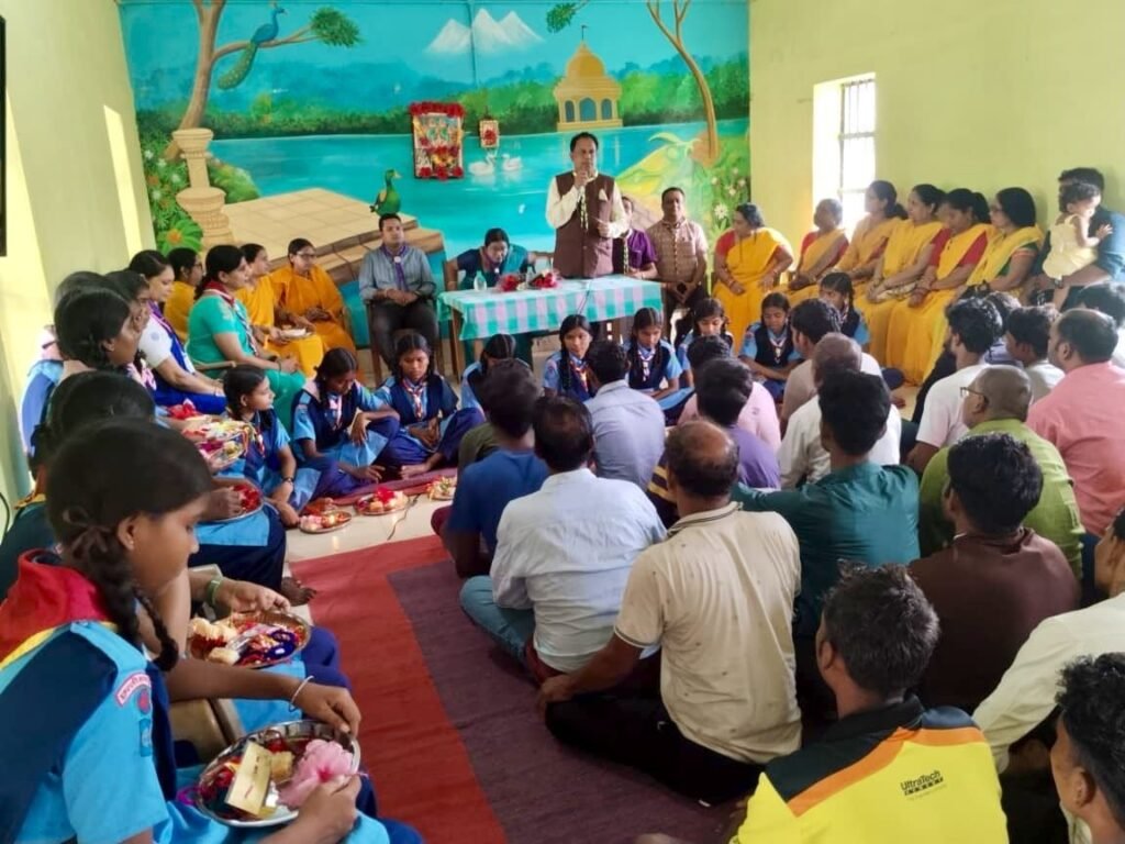 उप जेल सक्ती में गायत्री परिवार एवं स्काउट गाइडस ने बंदियों को राखी बांधा उप जेल सक्ती में गायत्री परिवार एवं स्काउट गाइडस ने बंदियों को राखी बांधा kshititech